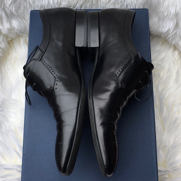 Louis Vuitton Men’s Lace Up Black Patent Leather Derby’s - Picture 9 of 11